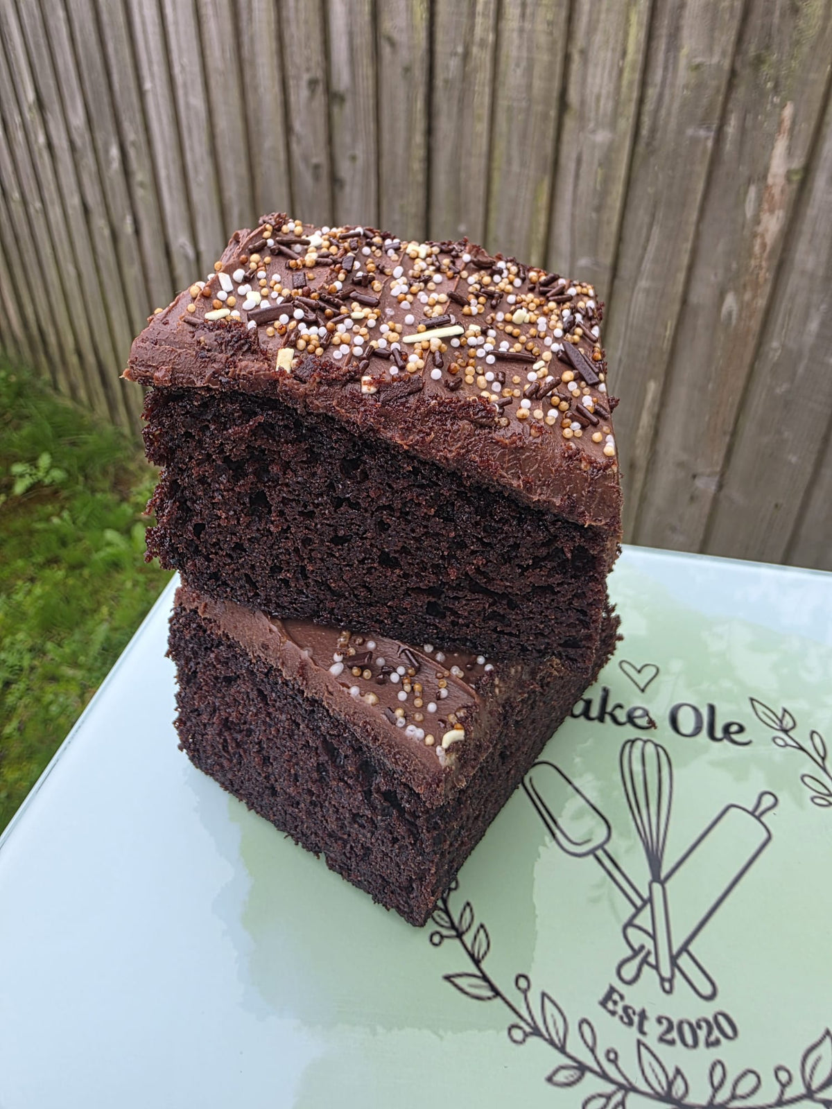 Old School Cake - Chocolate