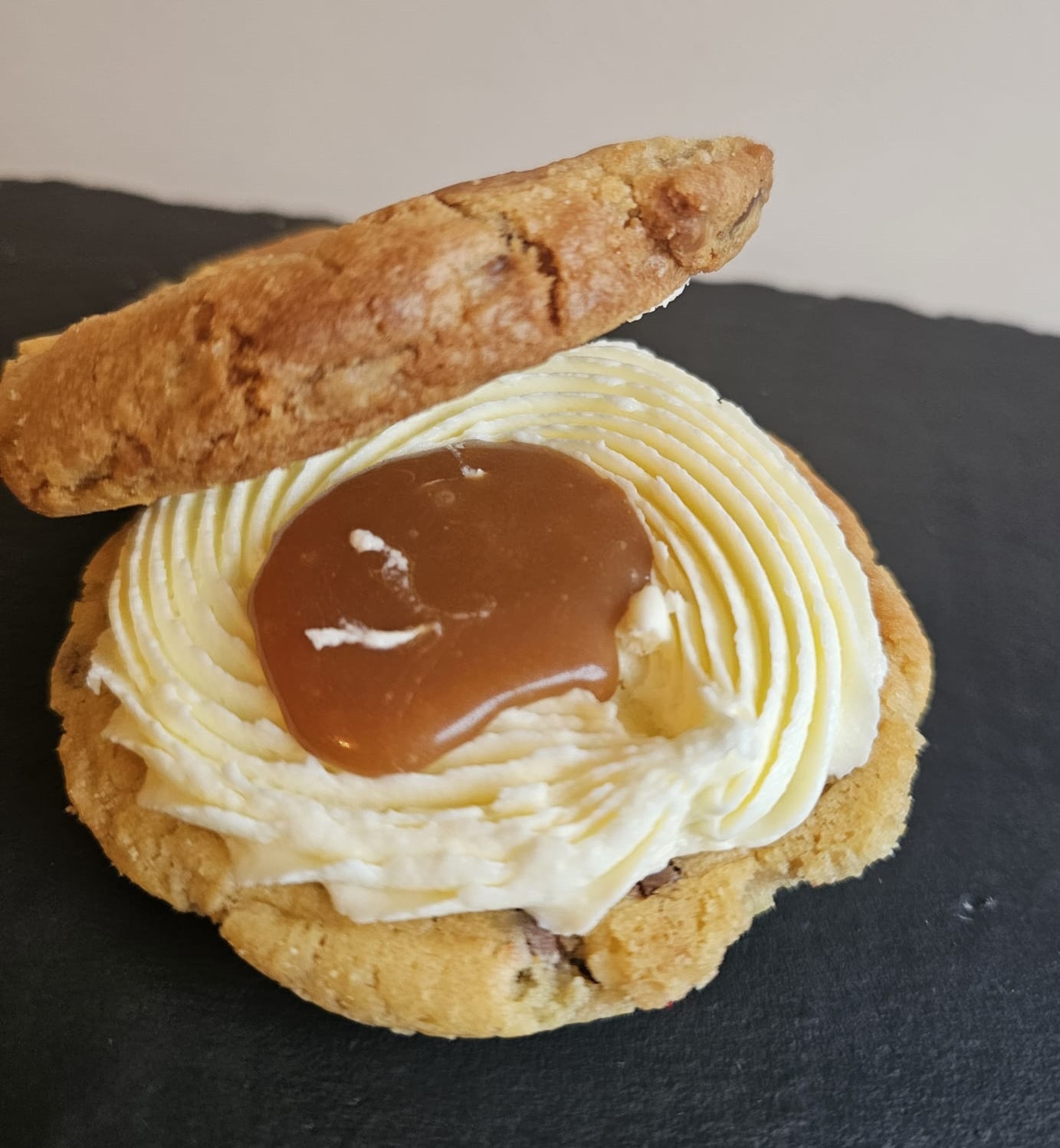 Caramel Cookie Sandwich