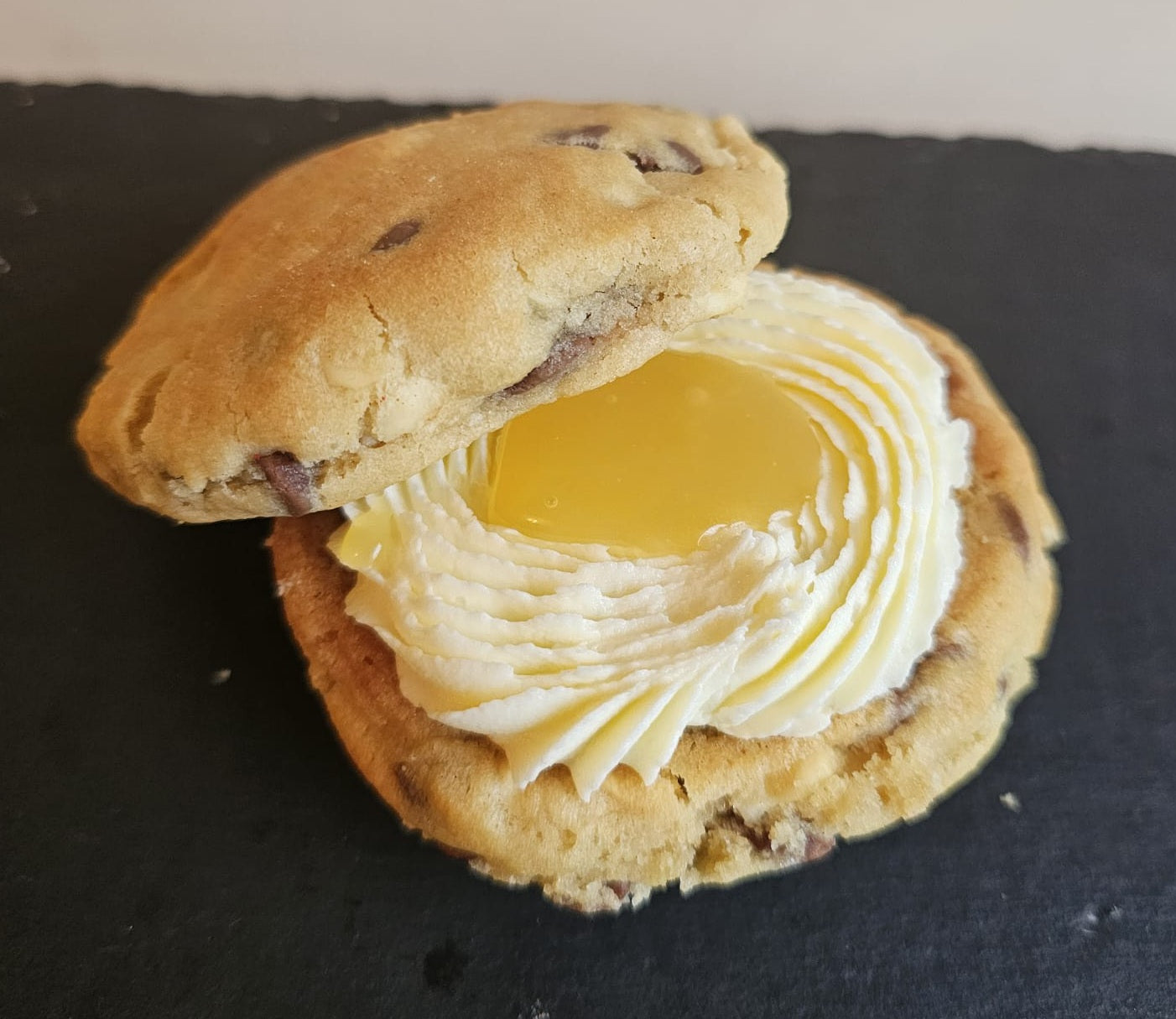 Lemon Curd Cookie Sandwich