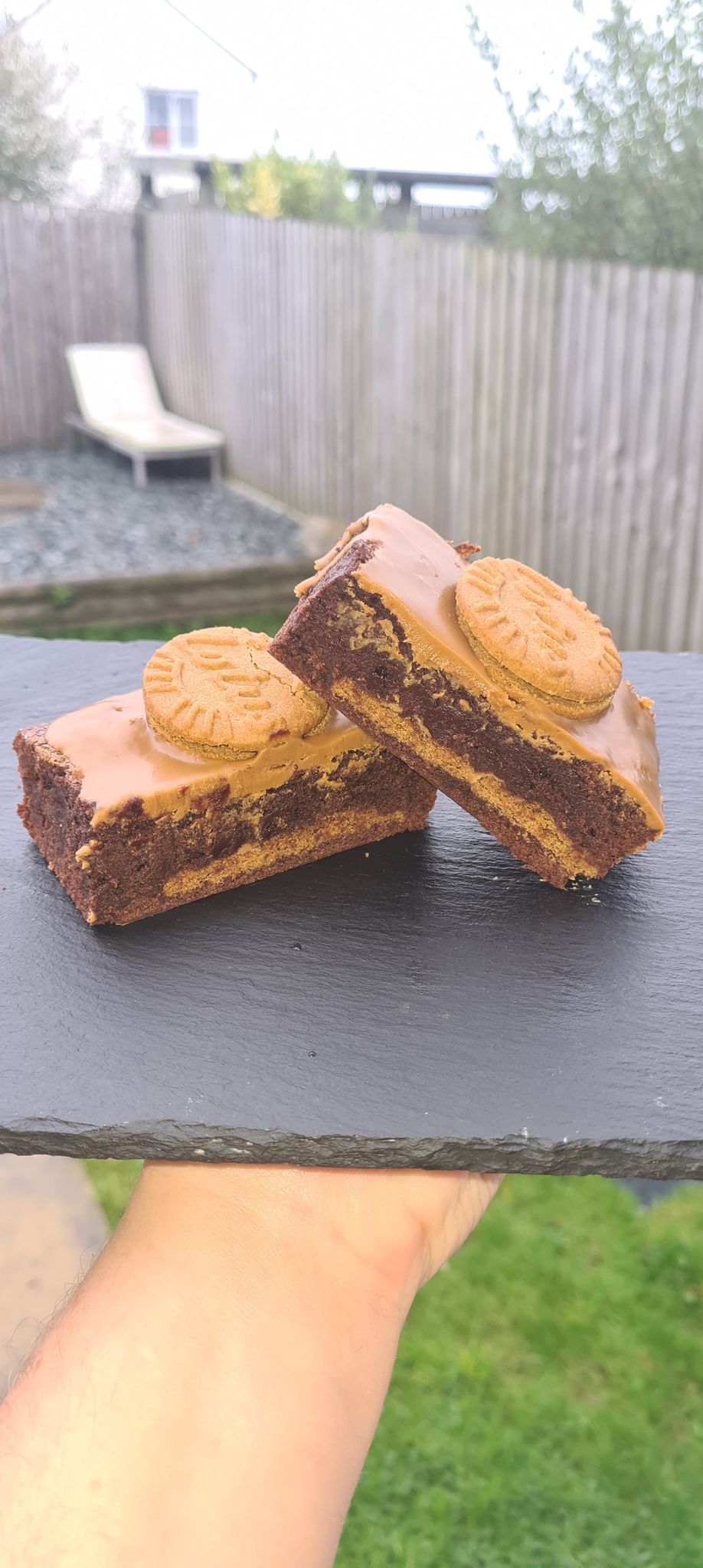 Biscoff brownie, arguably one of the greatest biscuits ever made topped on a delicious brownie!