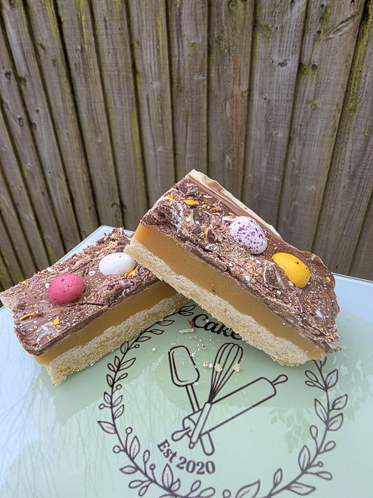 Caramel Shortbread Slice (Mini Eggs)