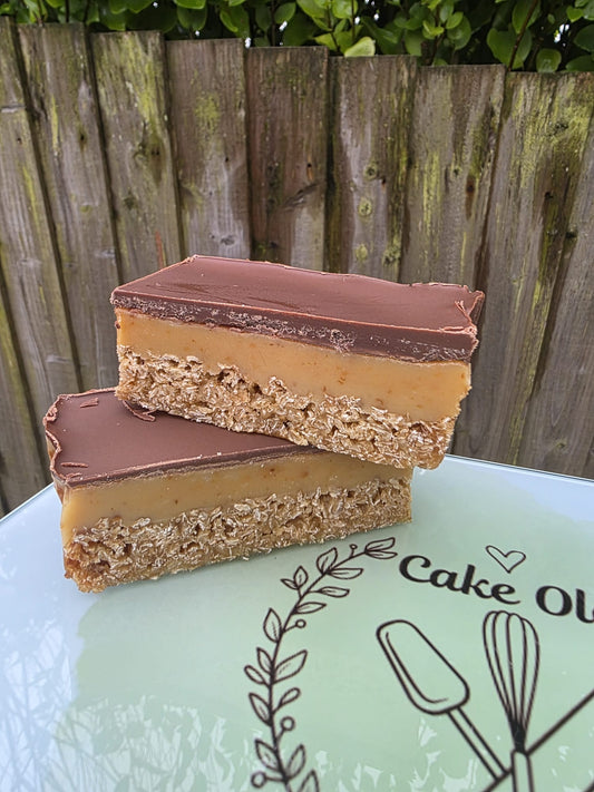 Caramel Flapjack (White & Milk Choc)