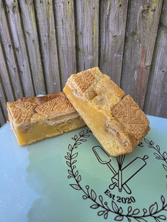 Blondie Custard Cream